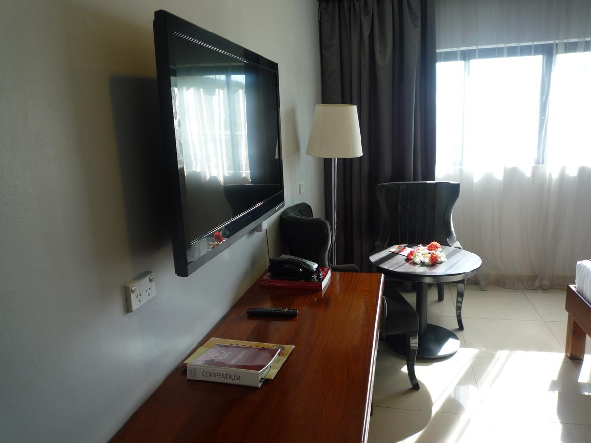 Paddy'S Hotel & Apartments بورت مورسبي المظهر الخارجي الصورة